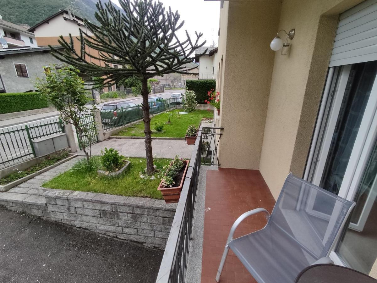 Tirano Express Luxury Apartments Luaran gambar