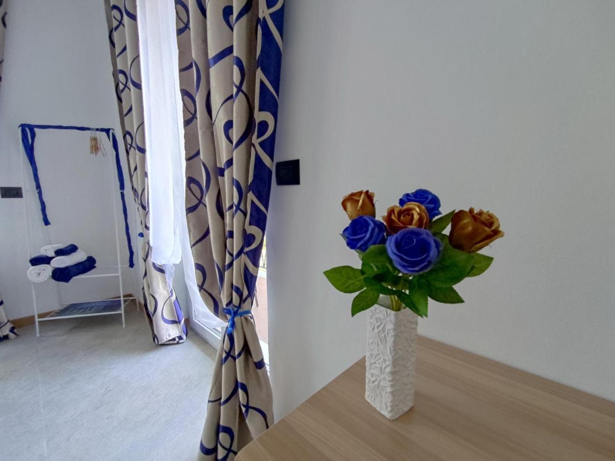 Tirano Express Luxury Apartments Luaran gambar