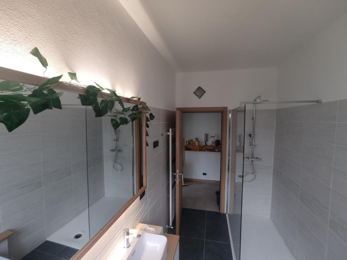 Tirano Express Luxury Apartments Luaran gambar