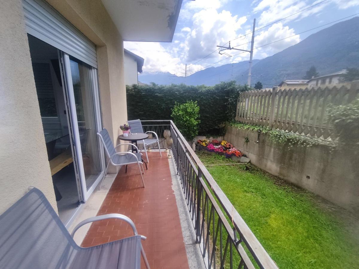 Tirano Express Luxury Apartments Luaran gambar
