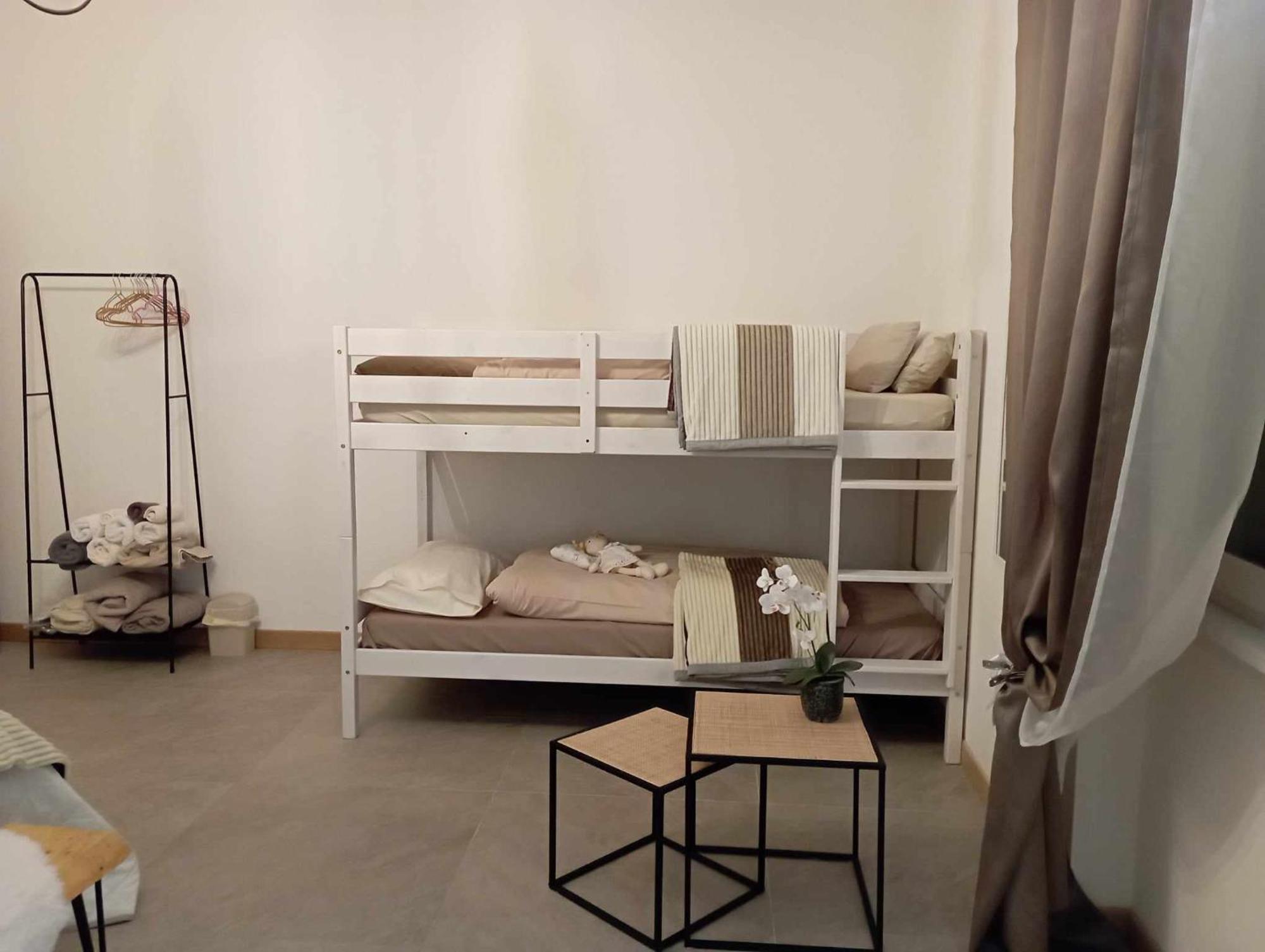 Tirano Express Luxury Apartments Luaran gambar