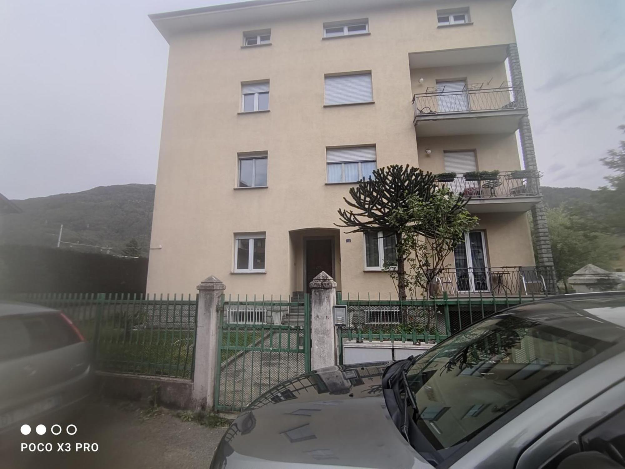 Tirano Express Luxury Apartments Luaran gambar